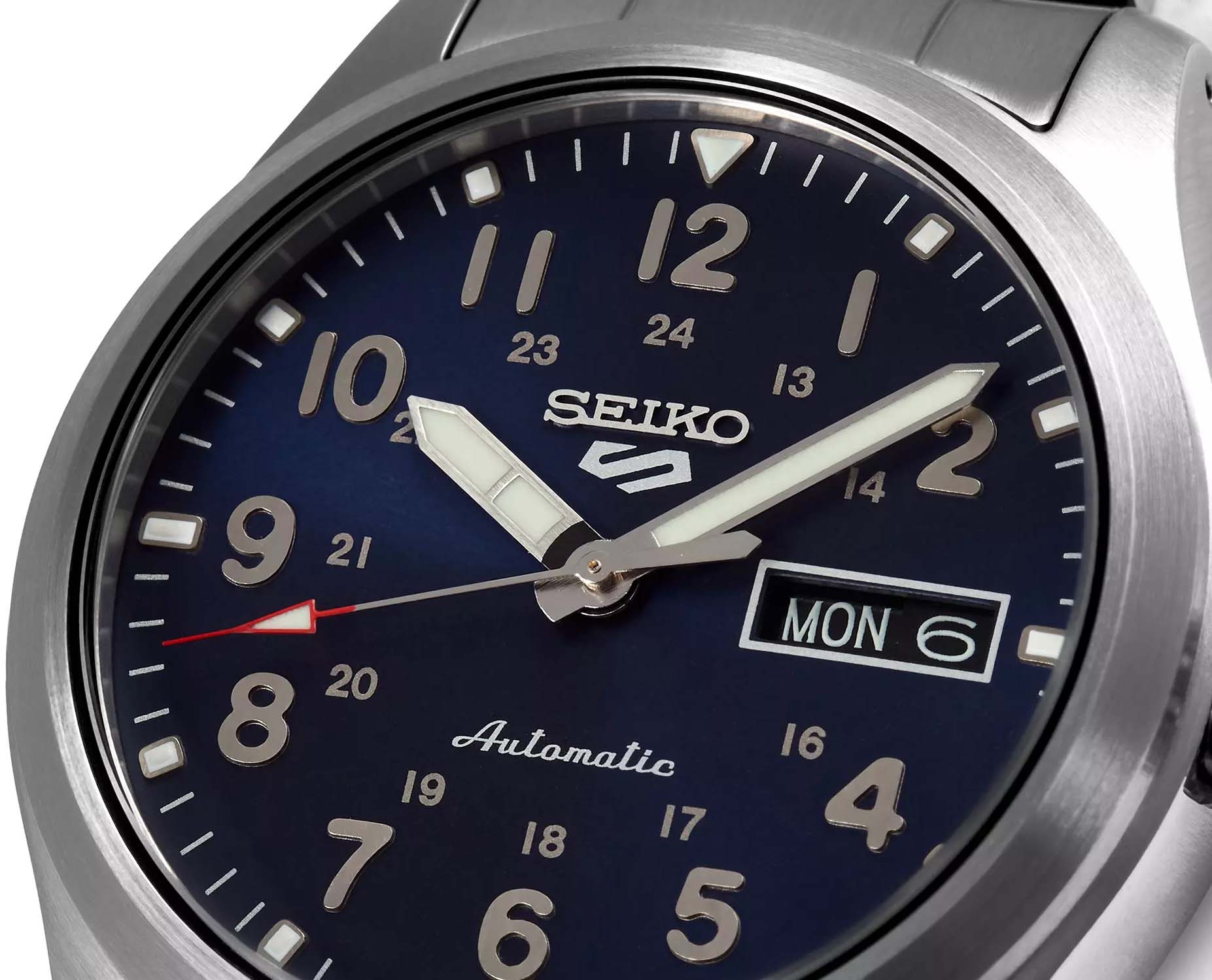 Seiko 5 Sports Automatic SRPG29K Erkek Kol Saati