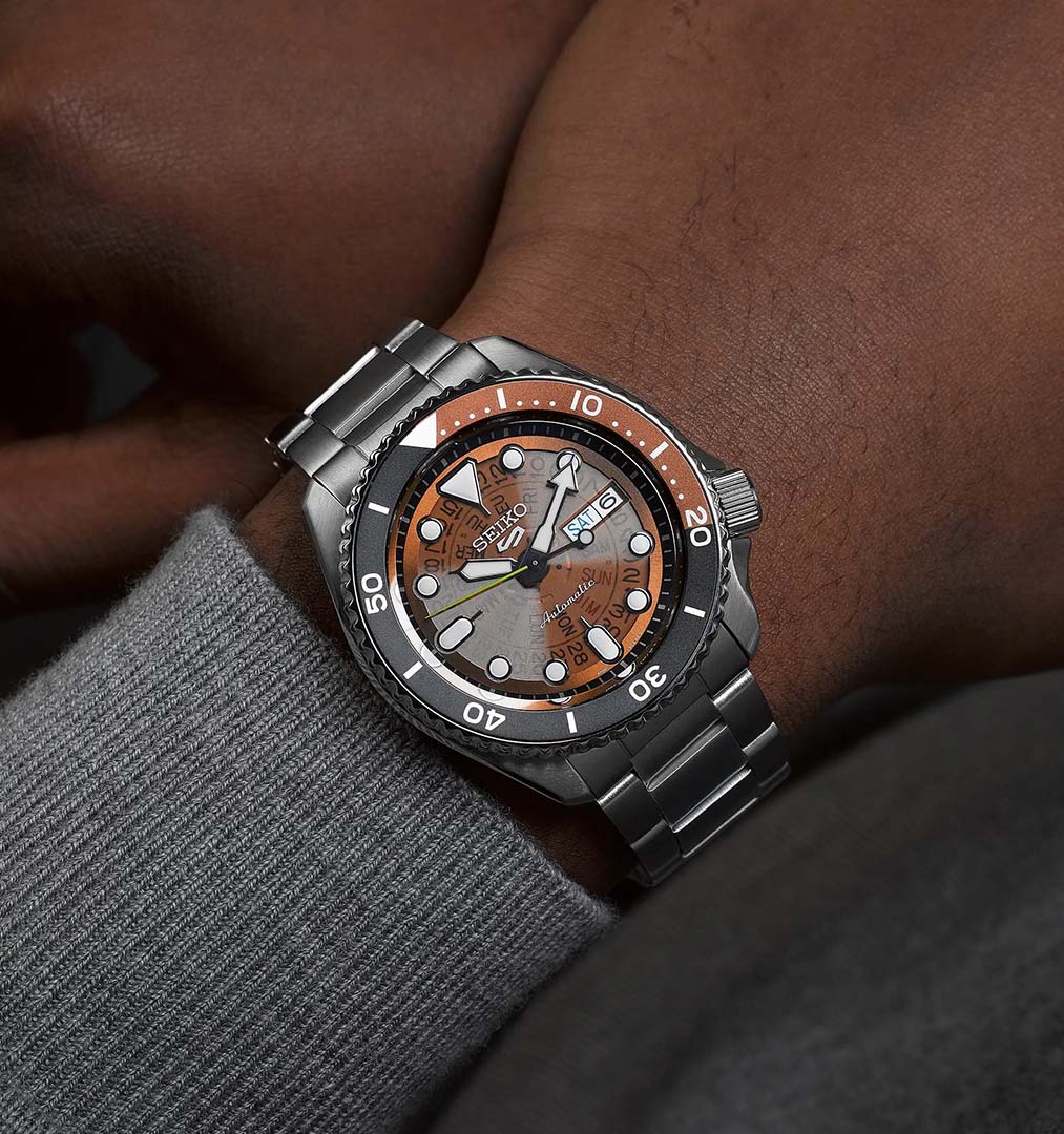 Seiko 5 Sports Skeleton Style SRPJ47K Erkek Kol Saati