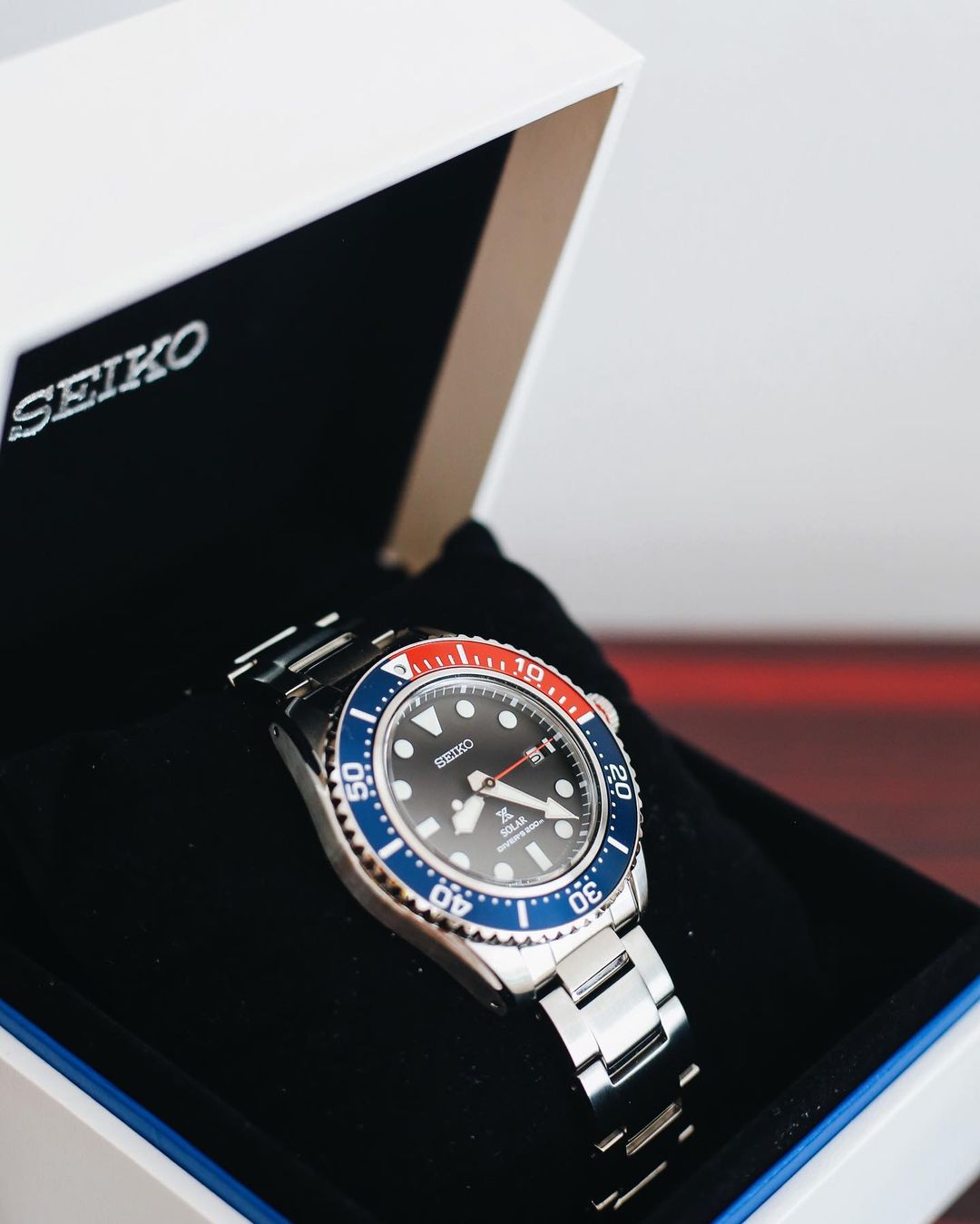 Seiko Prospex Solar SNE591P Pepsi Bezel