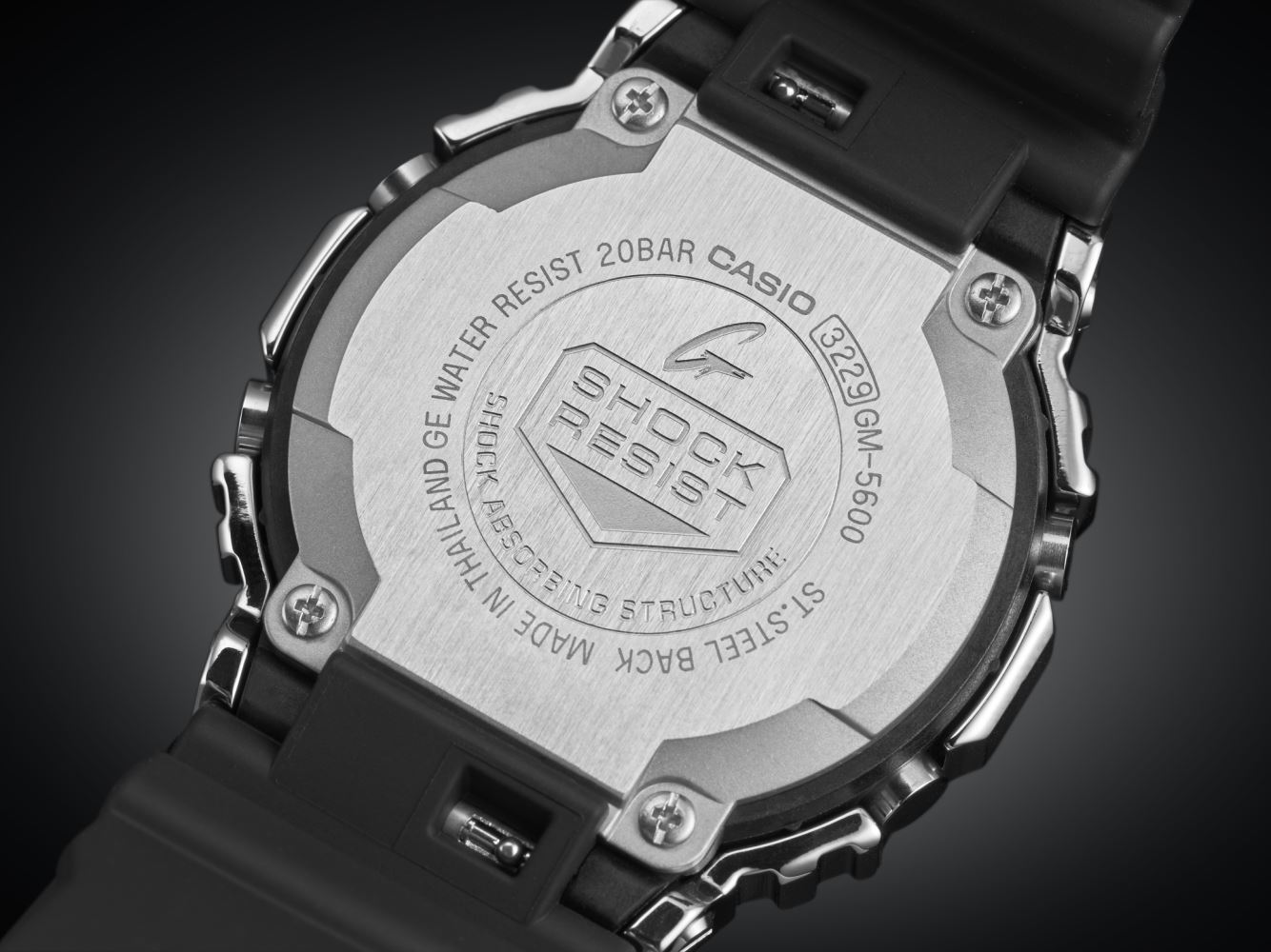 Casio G-Shock GM-5600-1DR Erkek Kol Saati