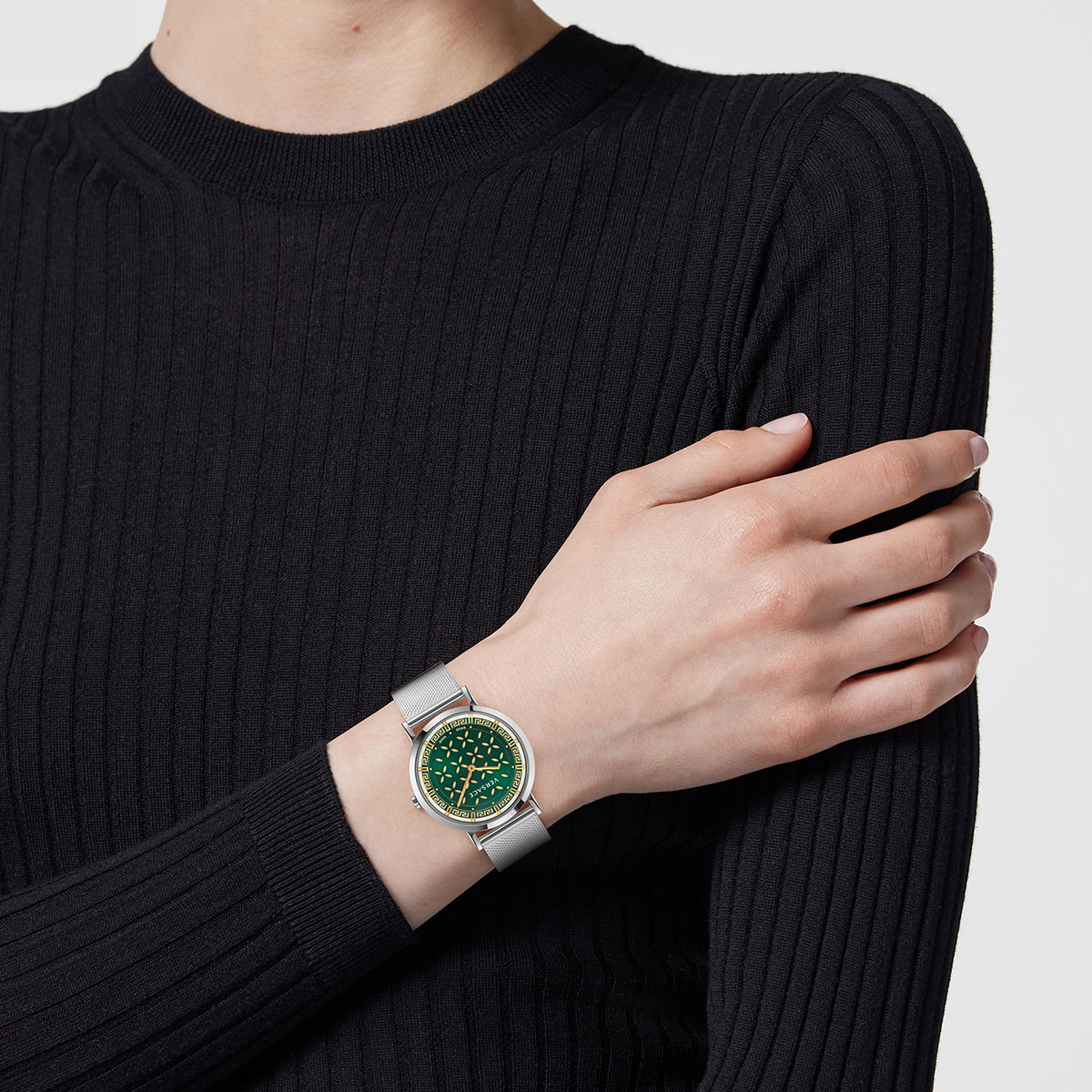 Versace Swiss Made VRSCVE3M01123 Kadın Kol Saati