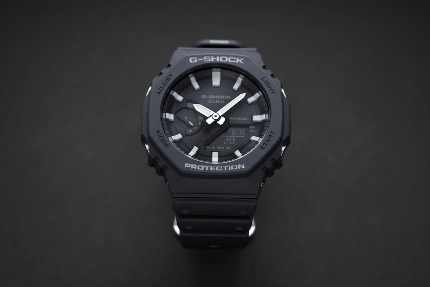 Casio G-SHOCK GA-2100-1ADR Erkek Kol Saati