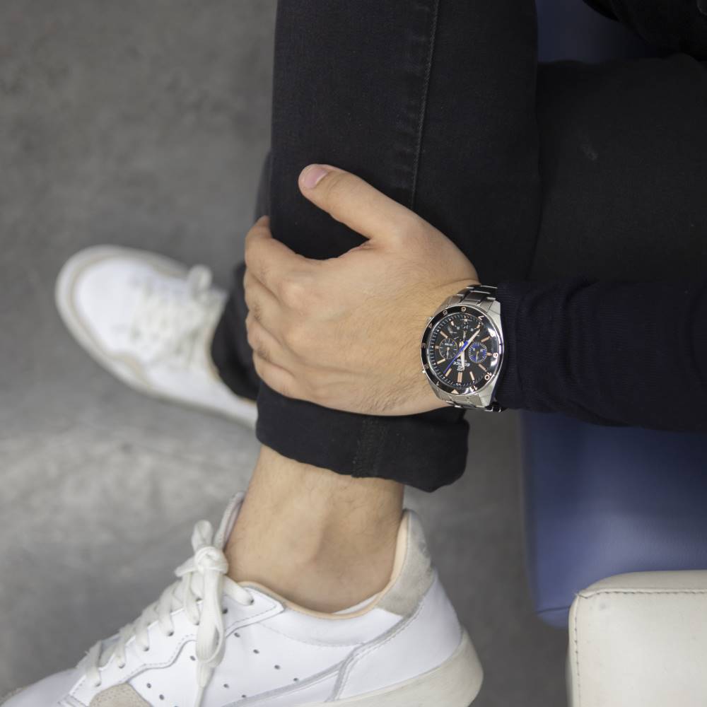 Casio Edifice EFV-590D-1AVUDF Erkek Kol Saati