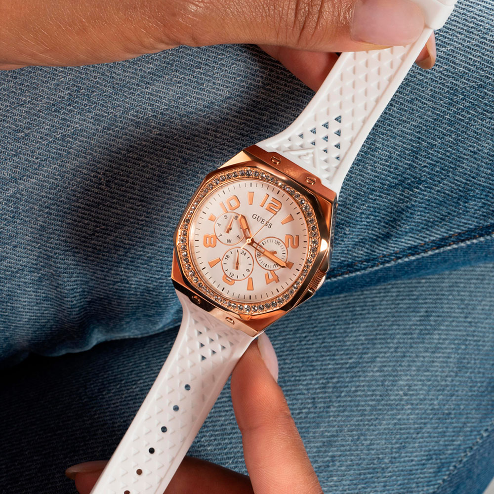 Guess GUGW0694L3 Kadın Kol Saati