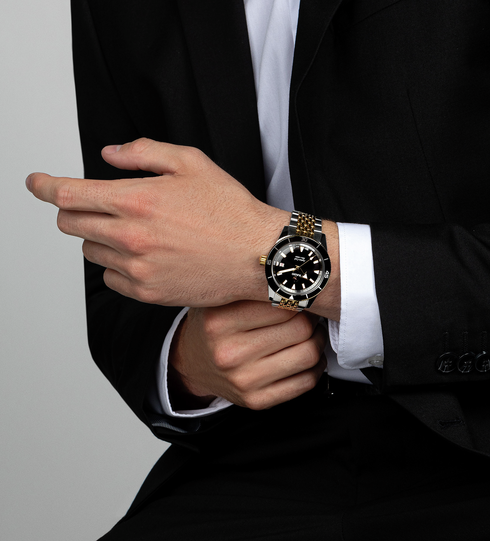 Rado Captain Cook Automatic R32138153 Erkek Kol Saati