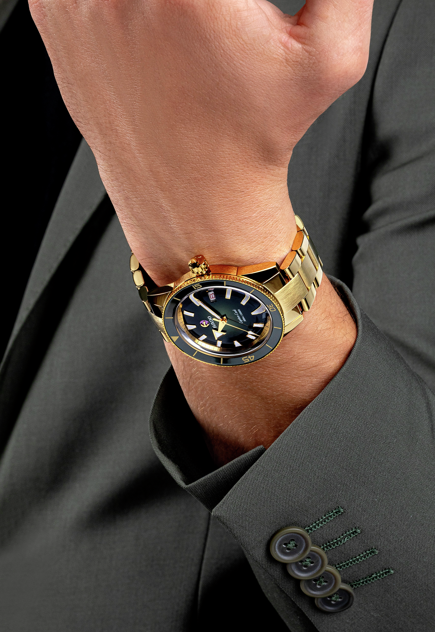 Rado Captain Cook Automatic R32136323 Erkek Kol Saati