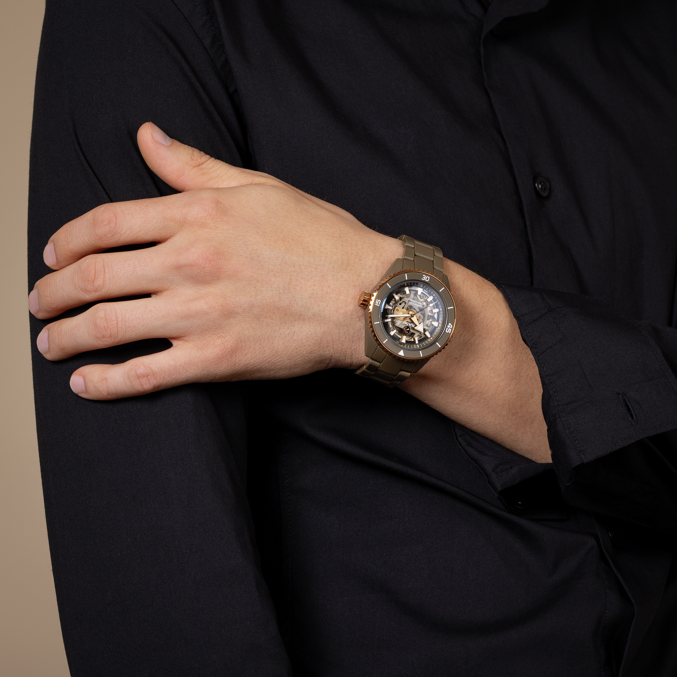 Rado Captain Cook High-Tech Ceramic Skeleton R32150162 Erkek Kol Saati