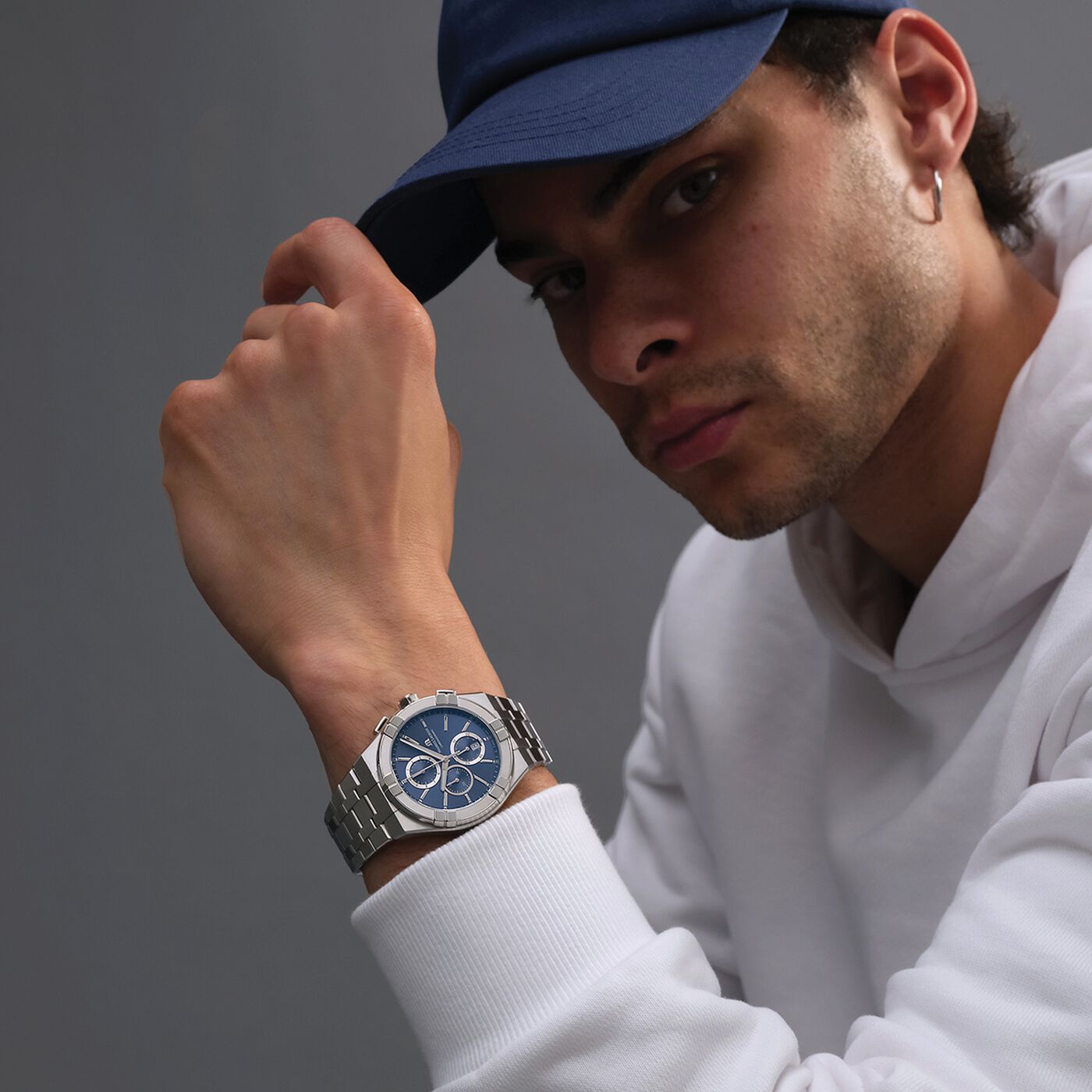 Maurice Lacroix AIKON ML-AI1118SS002430-1 Erkek Kol Saati