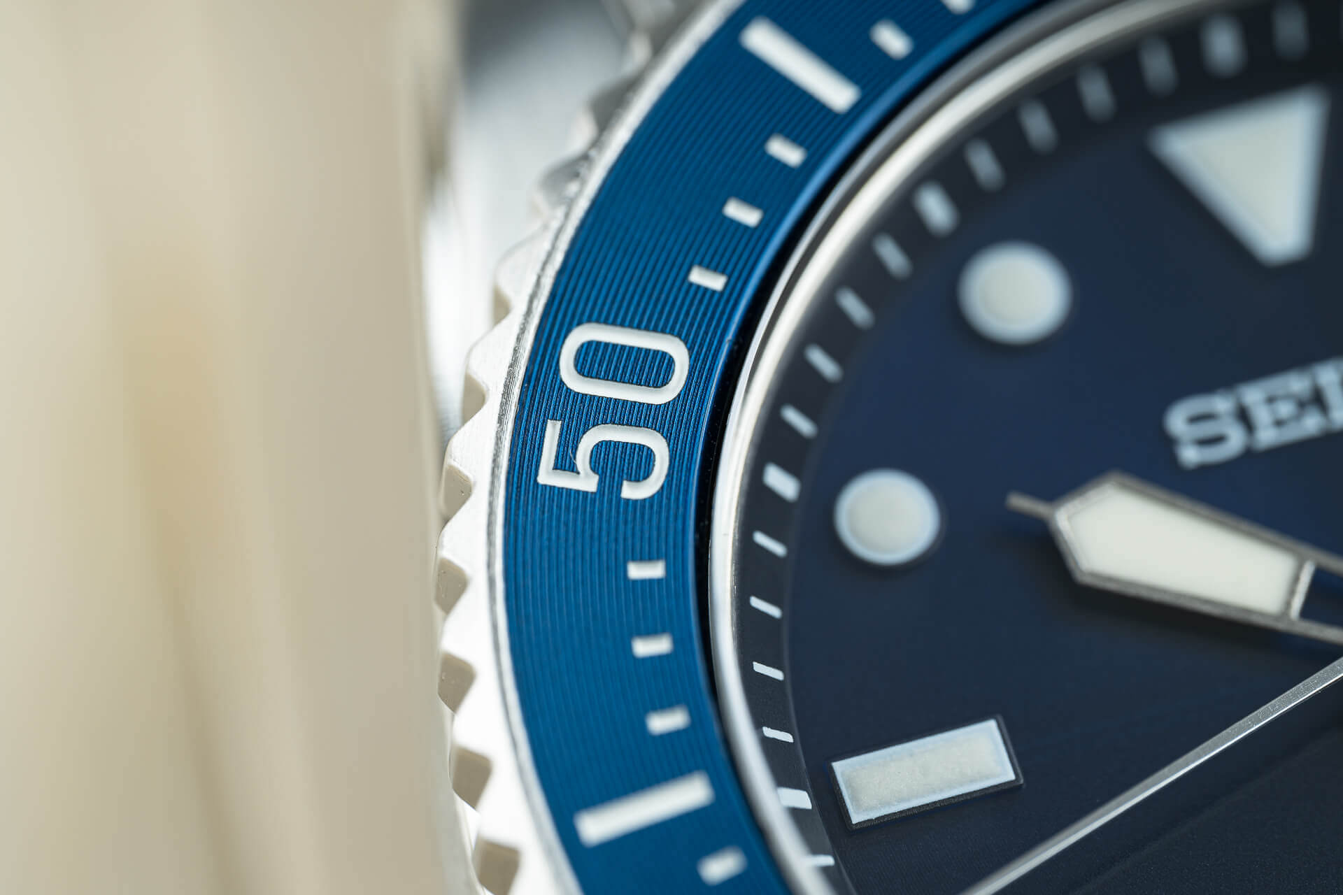 Seiko Prospex Solar SNE585P1 Erkek Kol Saati