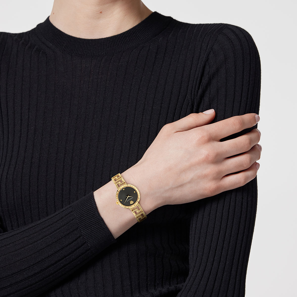 Versace VRSCVE7A00423 Kadın Kol Saati