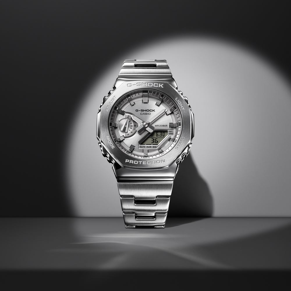 Casio G-SHOCK GM-2110D-7ADR Erkek Kol Saati