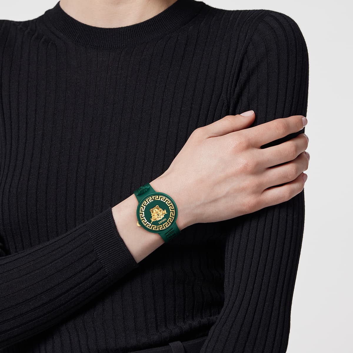 Versace VRSCVE8J00424 Kol Saati