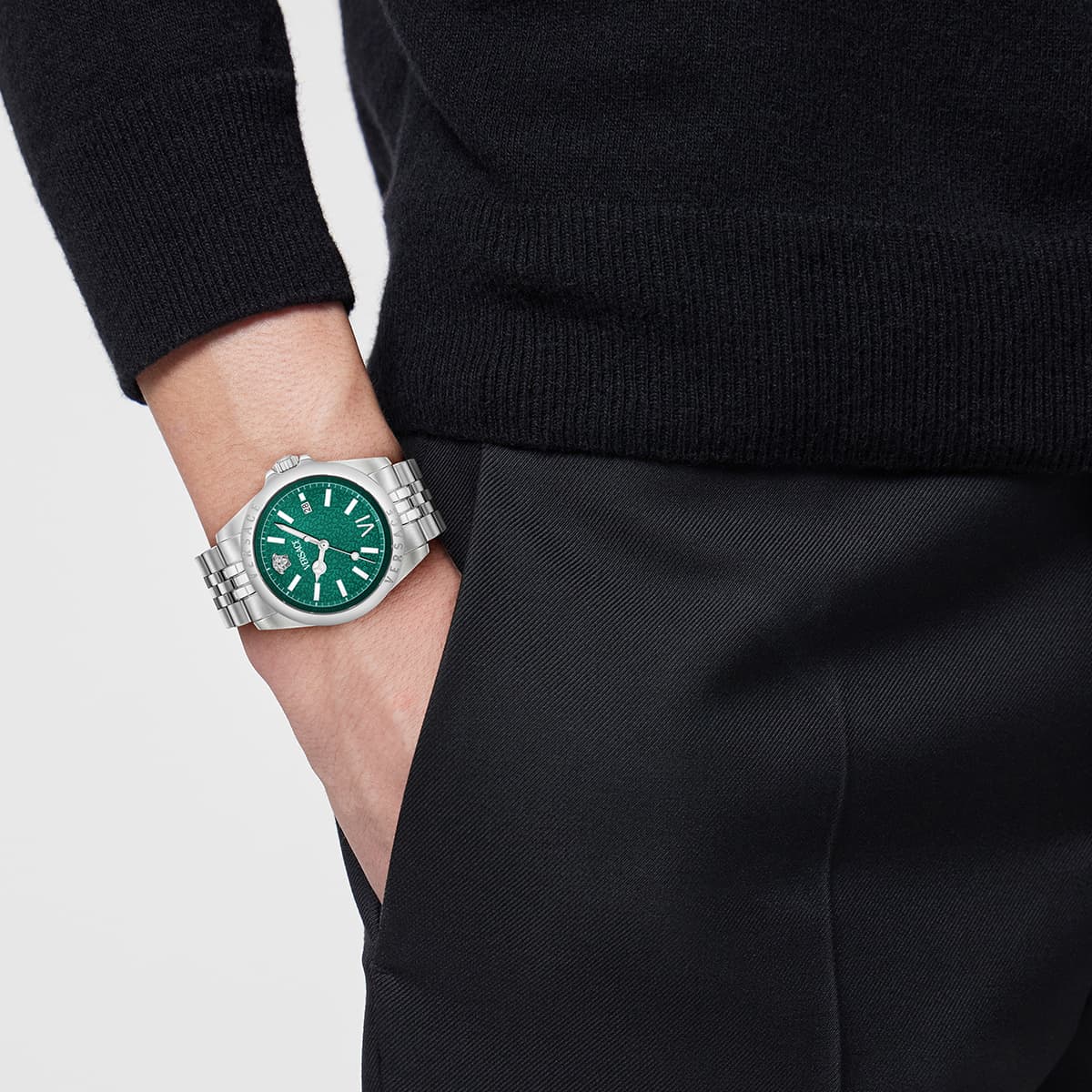 Versace VRSCVE9H01124 Erkek Kol Saati