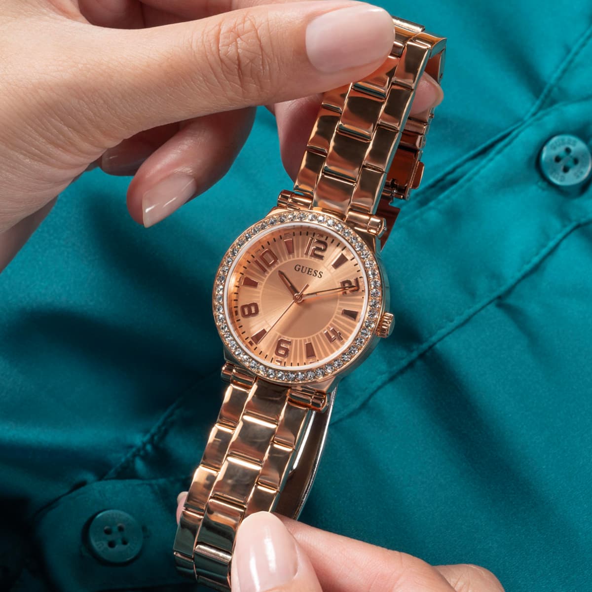 Guess GUGW0686L3 Kadın Kol Saati