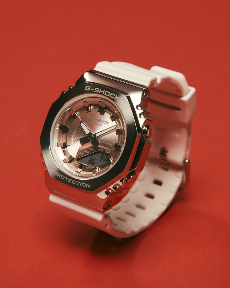 Casio G-SHOCK GM-S2100WS-7ADR Kadın Kol Saati