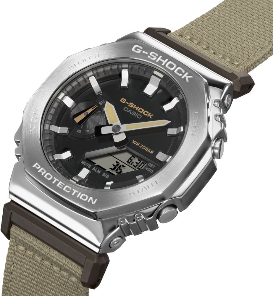 Casio G-SHOCK GM-2100C-5ADR Erkek Kol Saati