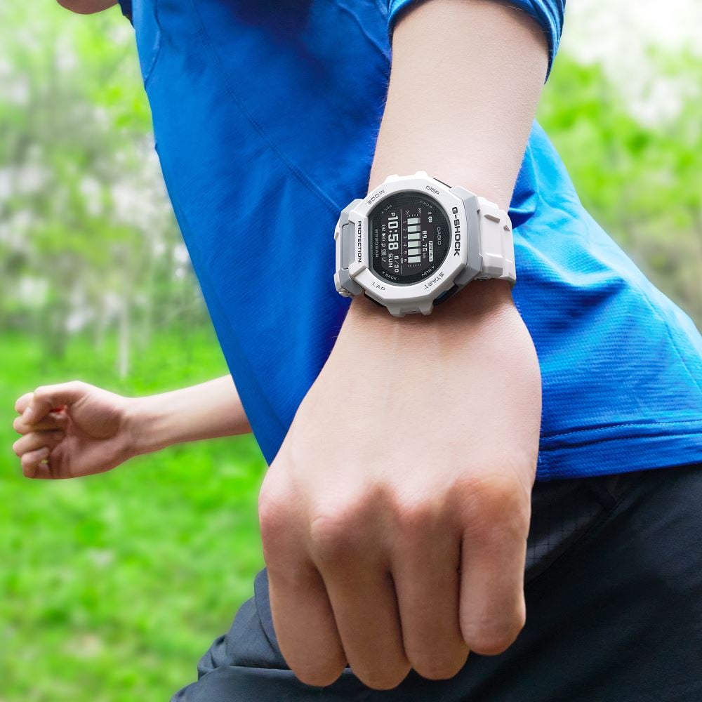 Casio G-SHOCK GBD-300-7DR Bluetooth Kol Saati