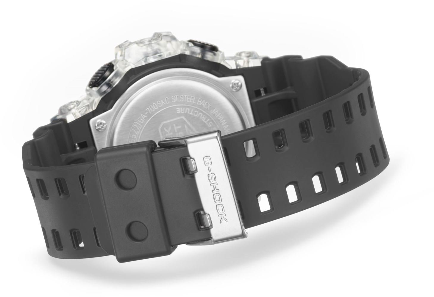 Casio G-SHOCK GA-700SKC-1ADR Erkek Kol Saati