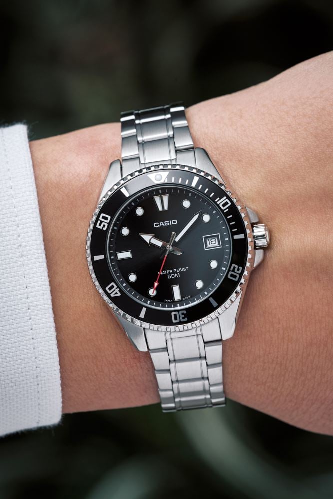 Casio MDV-10D-1A1VDF Kadın Kol Saati