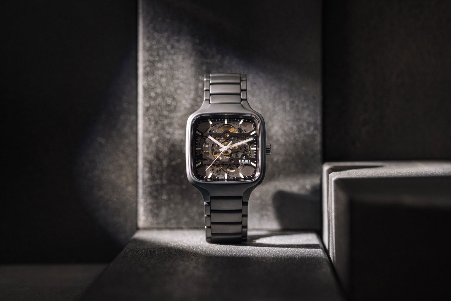 Rado True Square Automatic Skeleton R27197152 Erkek Kol Saati