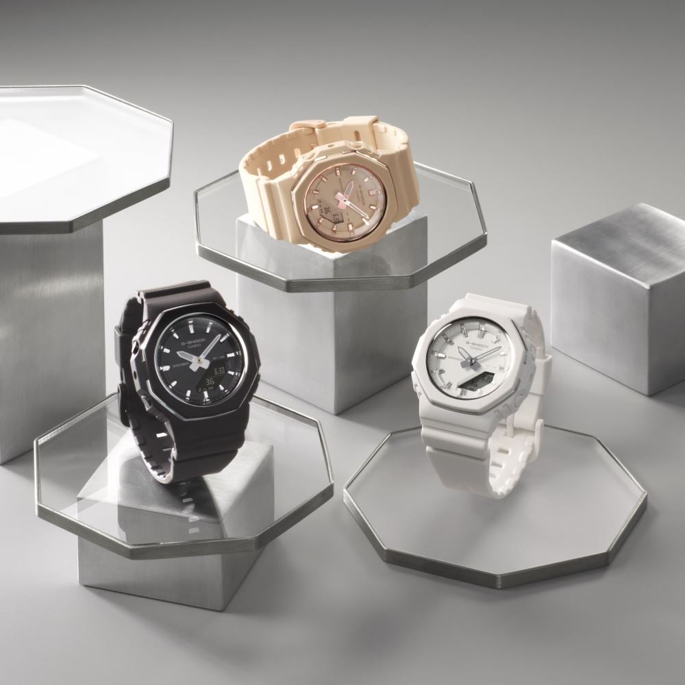 Casio G-SHOCK GMA-P2110-4ADR Kadın Kol Saati