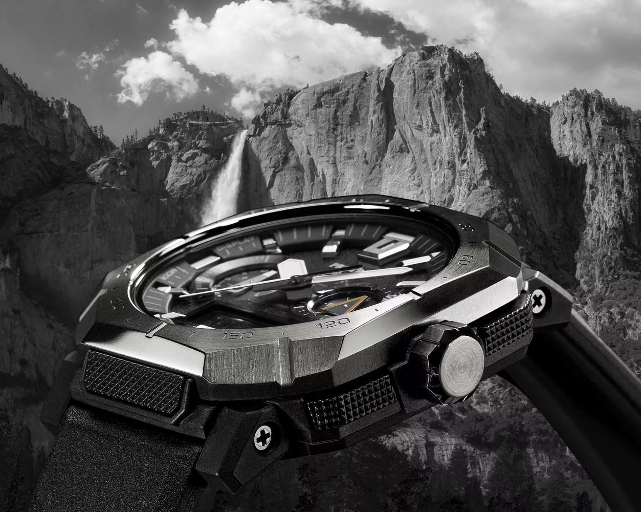 Casio Pro-Trek PRW-B1000-5DR Bluetoothlu Touch Solar Limited Edition