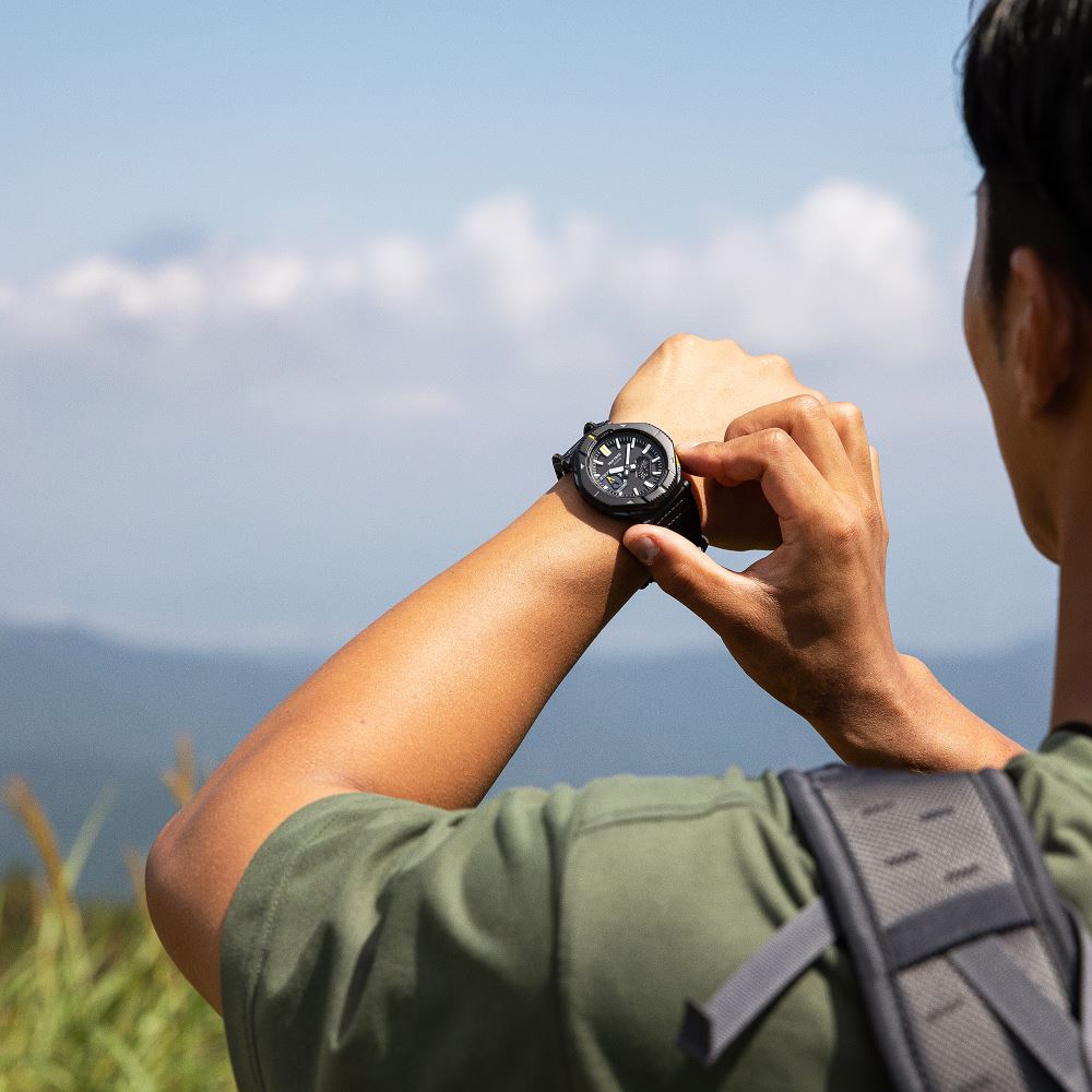 Casio Pro-Trek PRJ-B001B-1DR Erkek Kol Saati