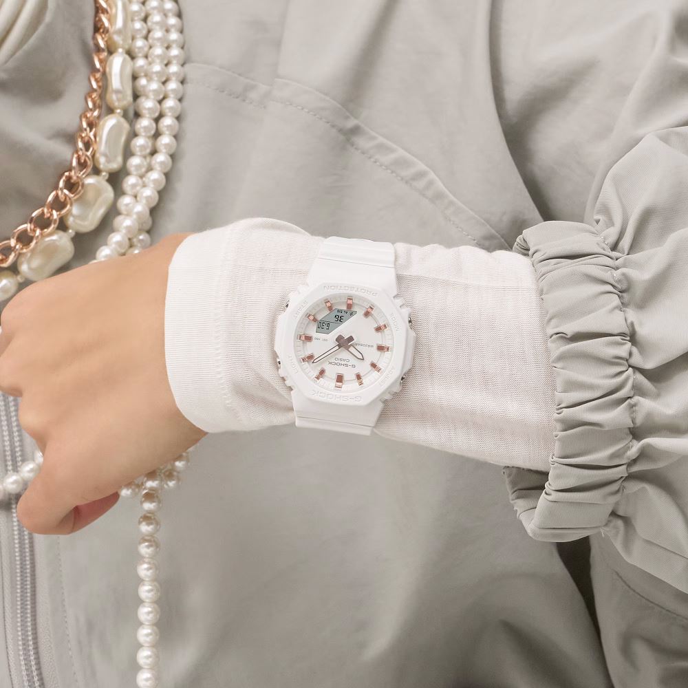 Casio G-SHOCK GMA-P2100M-7ADR Kadın Kol Saati