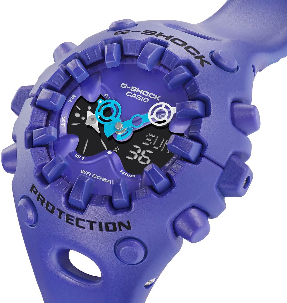 Casio G-SHOCK GA-V01-2ADR Kadın Kol Saati