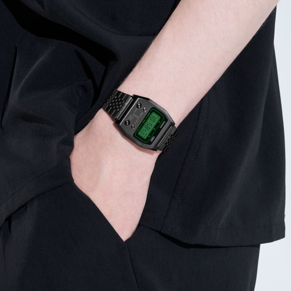 Casio A1100B-1DF Erkek Kol Saati