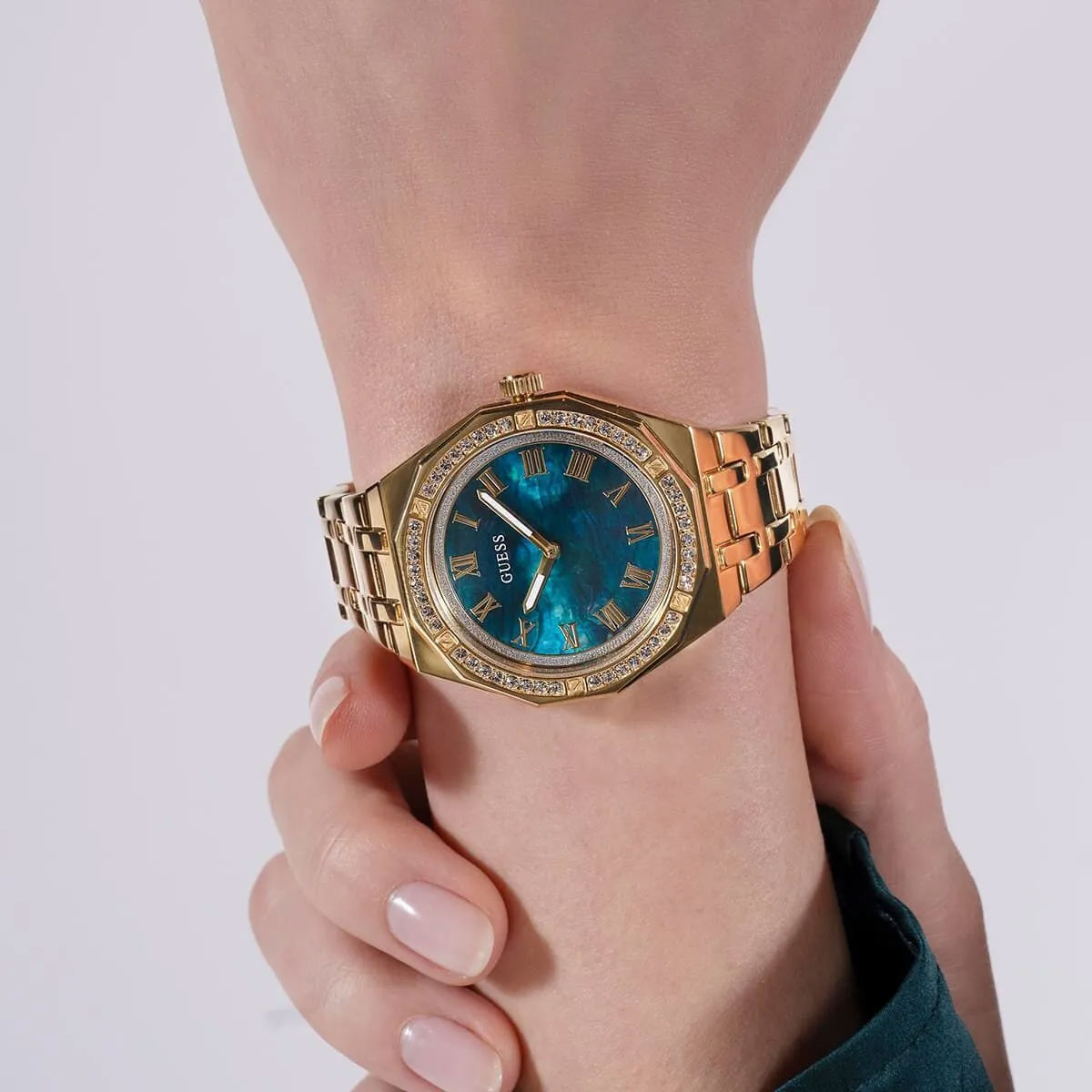 Guess GUGW0770L2 Kadın Kol Saati