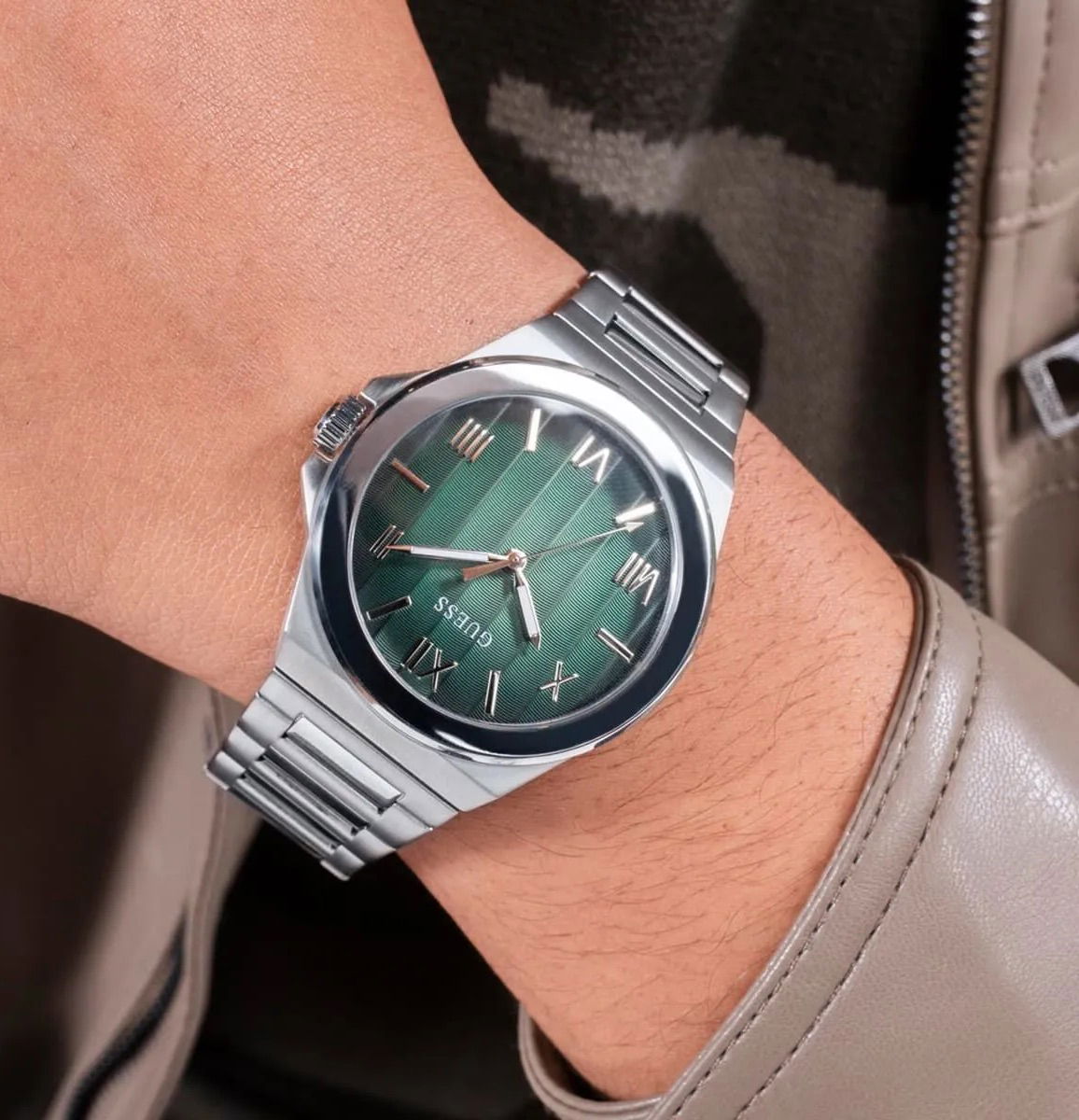 Guess GUGW0789G1 Erkek Kol Saati