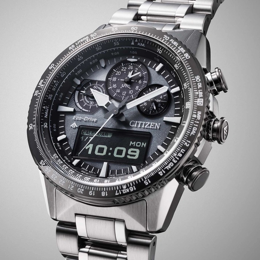 Citizen Eco-Drive Promaster Sky JV2006-55H Erkek Kol Saati