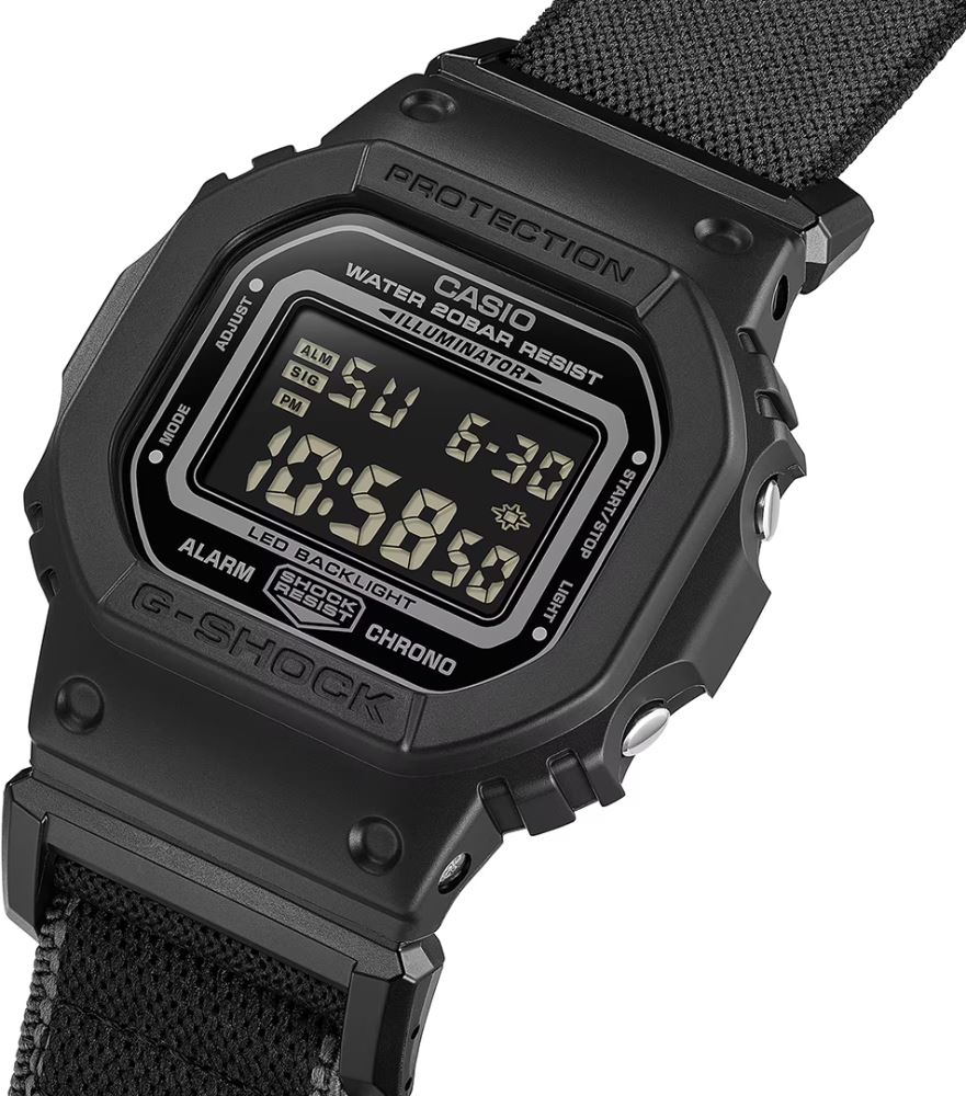Casio G-SHOCK DW-5600MNC-1DR Erkek Kol Saati
