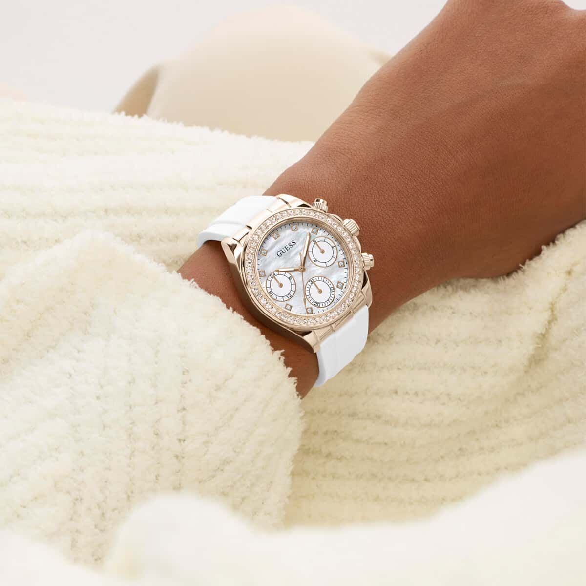 Guess GUGW1038L4 Kadın Saati