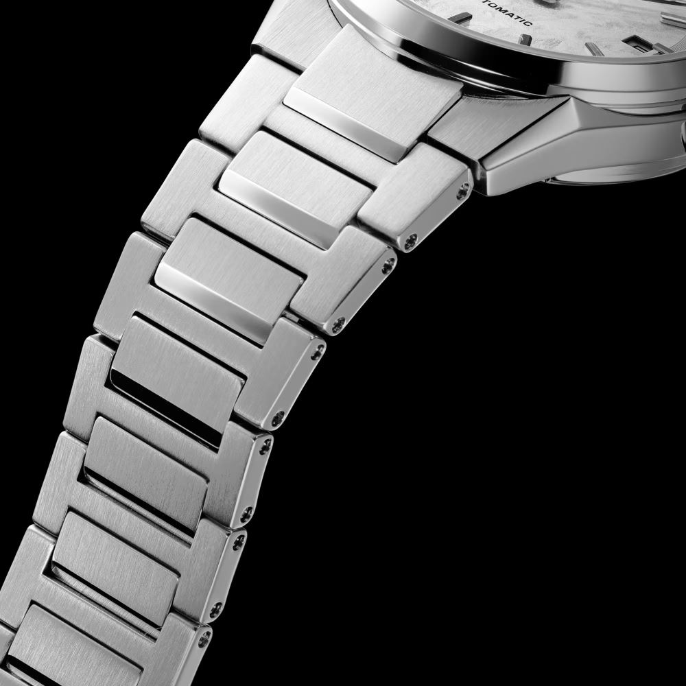 Casio Edifice Automatic EFK-110D-7ADR Erkek Kol Saati