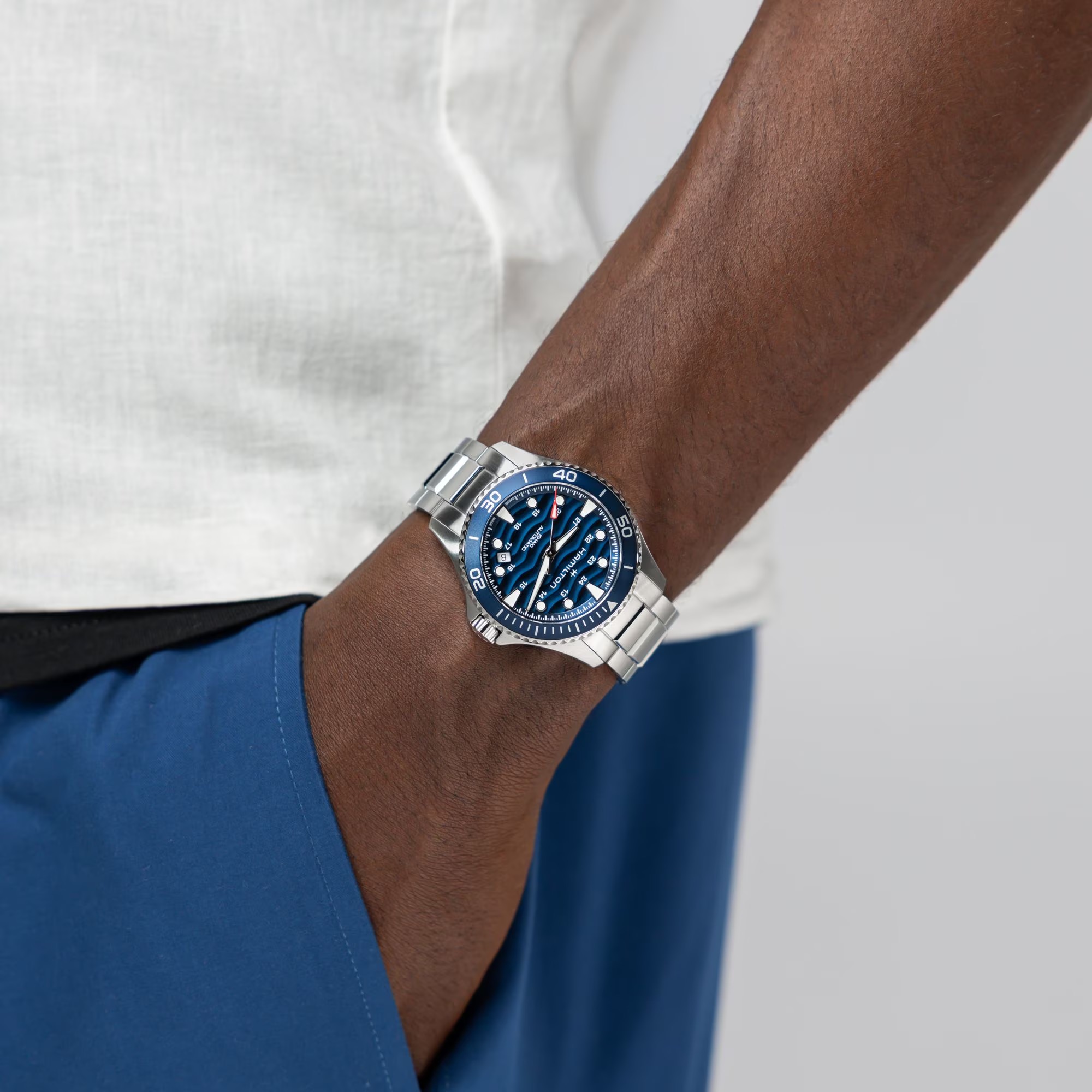 Hamilton Khaki Navy Scuba Automatic 40mm H82425140 Erkek Kol Saati