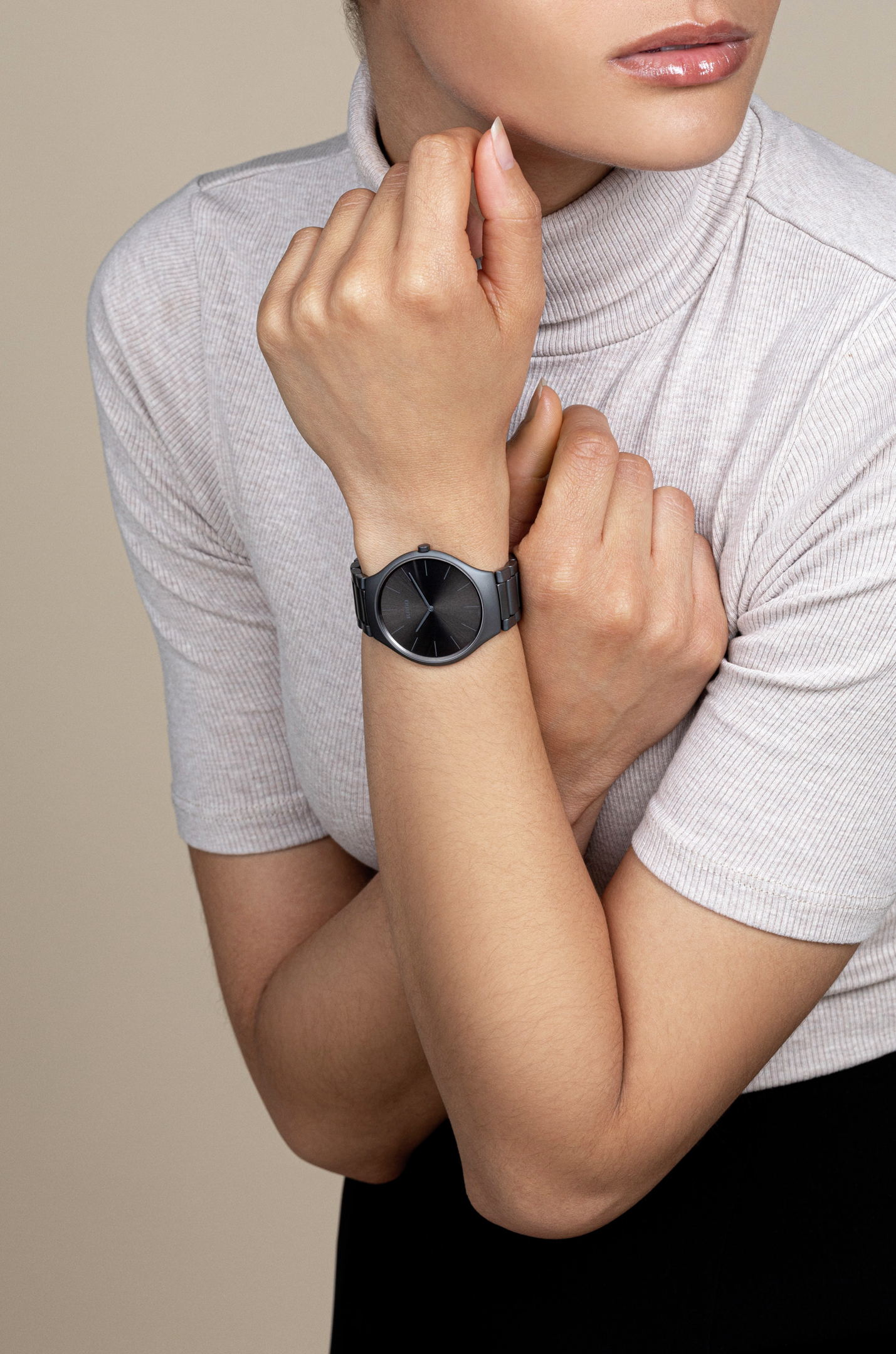 Rado True Thinline Les Couleurs™ Le Corbusier Iron Grey R27091612 Erkek Kol Saati