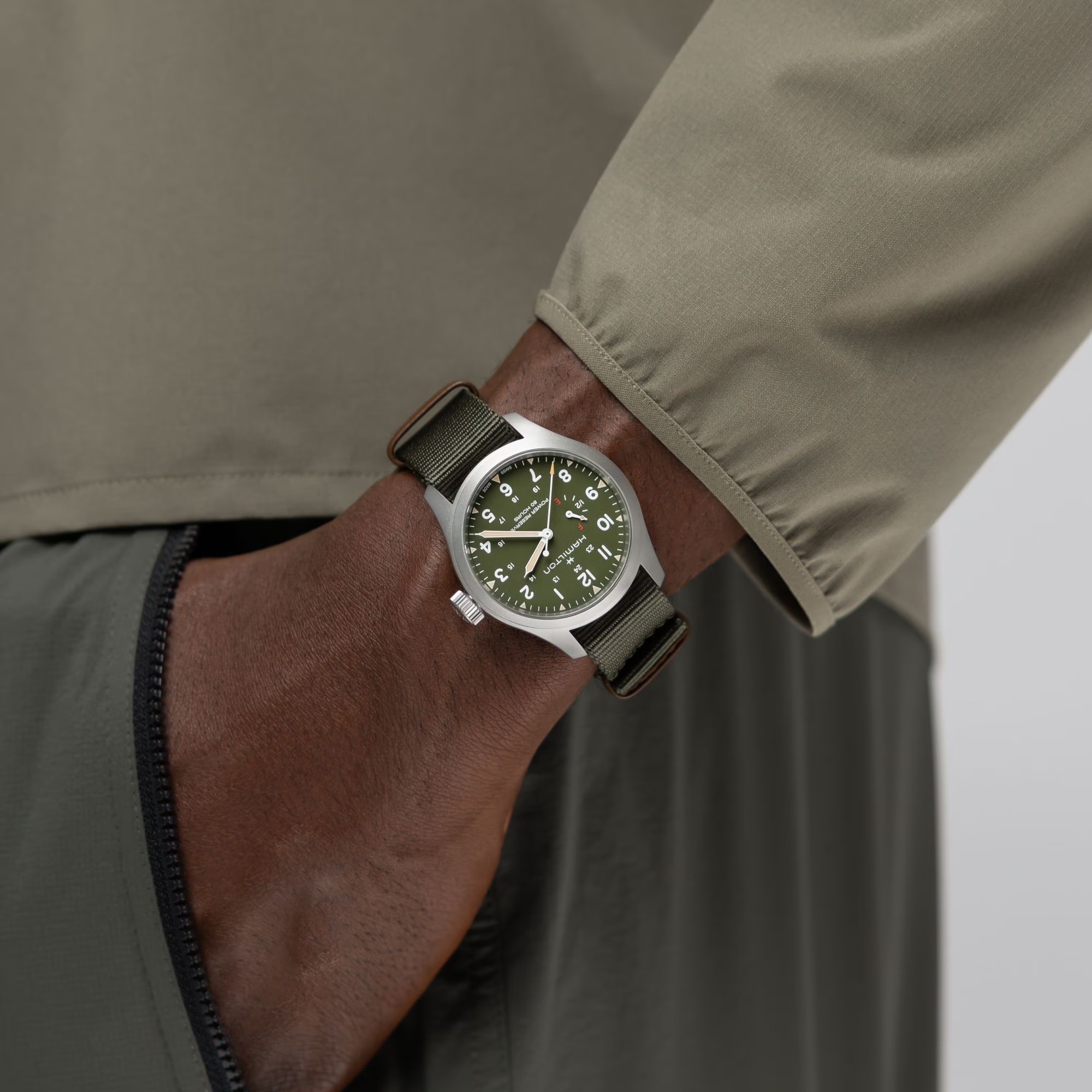Hamilton Khaki Field Automatic Power Reserve 40 mm H69509960 Erkek Kol Saati